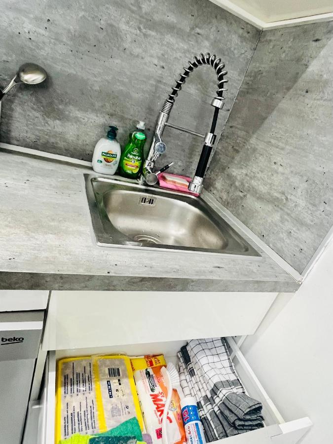 Superbe Duplex Design Neuf 2 Chambres, Climatise Confort, Facile D,acces Stationnement Gratuit * Marseilles